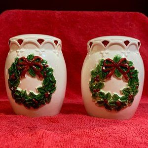 VTG - Otagiri Mary Ann Baker Holly Berry Salt and Pepper Shakers - Made In Japan